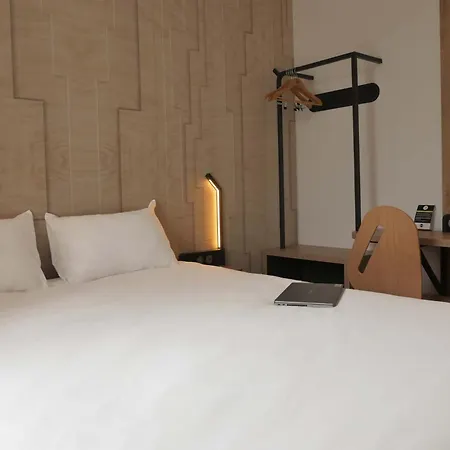 Rocadest La Cite מלון קרקסון