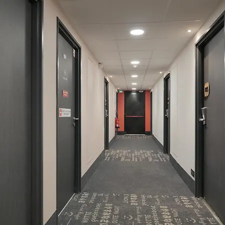 Rocadest La Cite 3*