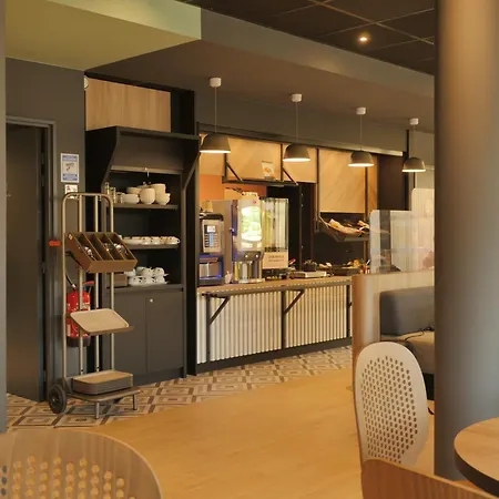 מלון Rocadest La Cite