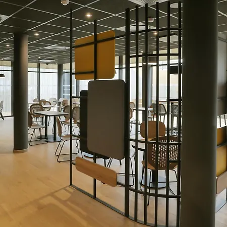 Rocadest La Cite מלון 3*