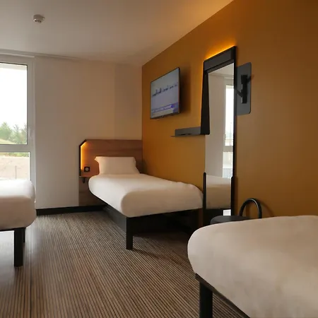 מלון Rocadest La Cite 3*