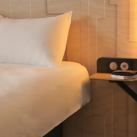 מלון Rocadest La Cite