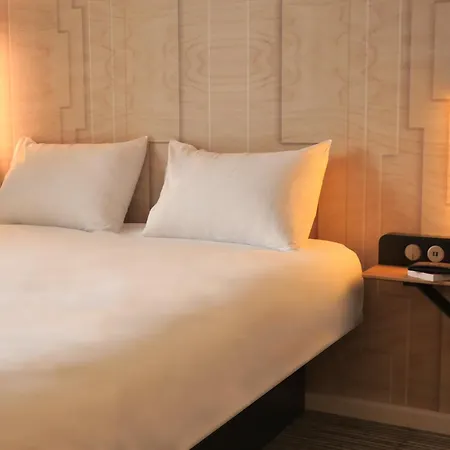 Rocadest La Cite מלון 3*