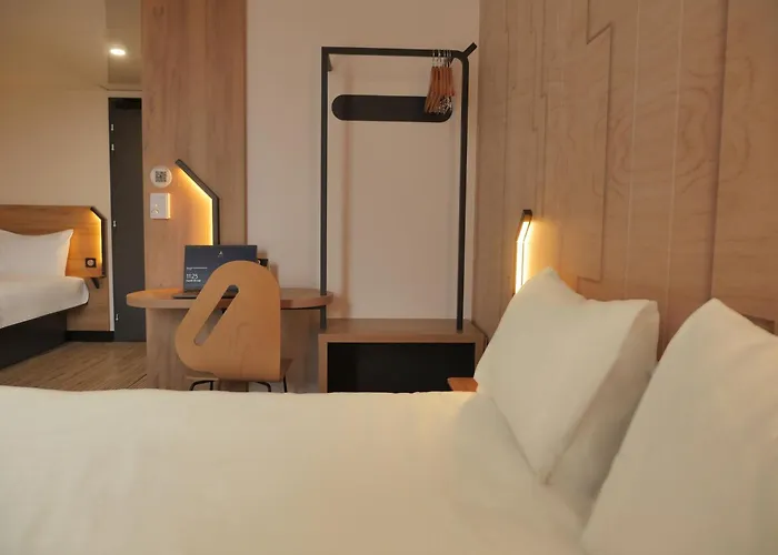 Hotel Rocadest La Cite 3*